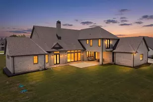 413 Charlie Joseph Dr, Van Alstyne, TX 75495 - Photo 2