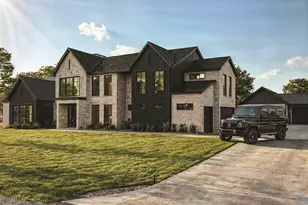 8459 Shady Grove Rd, North Richland Hills, TX 76182 - Photo 2