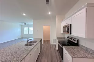 1640 Hossler Trl, Fort Worth, TX 76052 - Photo 10