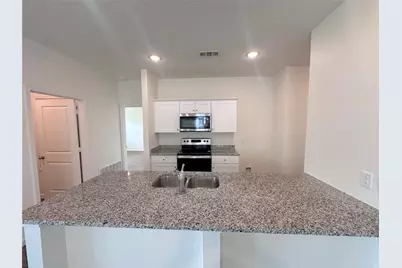 1640 Hossler Trail, Fort Worth, TX 76052 - Photo 8