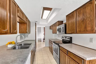 3302 Ivanhoe Lane, Garland, TX 75044 - Photo 14