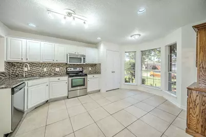 1813 Canyon Ridge Street, Fort Worth, TX 76131 - Photo 8
