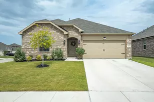 326 Texas Trl, Justin, TX 76247 - Photo 32