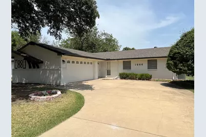 1006 McCallum Drive, Garland, TX 75042 - Photo 2