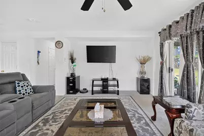 119 Matamoros Street, Grand Prairie, TX 75051 - Photo 34