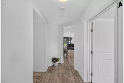 119 Matamoros Street, Grand Prairie, TX 75051 - Photo 6