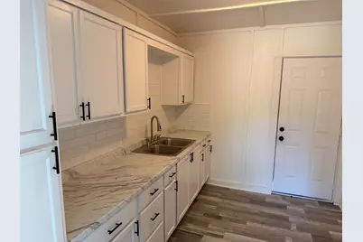 506 W Trinity Street, Groesbeck, TX 76642 - Photo 2