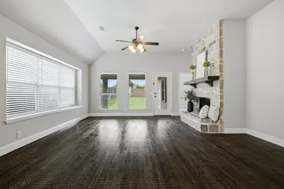 2115 Victoria Lane, Princeton, TX 75407 - Photo 14