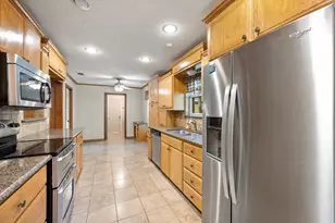 1104 Arlena Dr, Arlington, TX 76012 - Photo 12