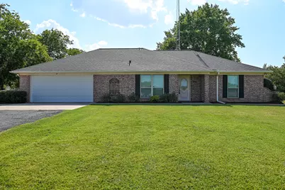 2951 N Trinity Street, Decatur, TX 76234 - Photo 1