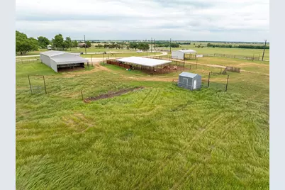 1010 County Road 382, Era, TX 76238 - Photo 28