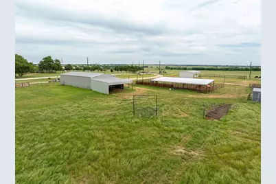 1010 County Road 382, Era, TX 76238 - Photo 24