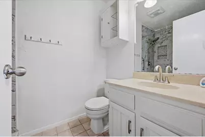 829 W Crossland Boulevard, Grand Prairie, TX 75052 - Photo 22