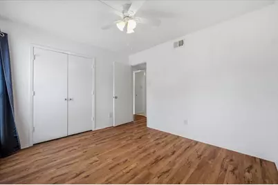 829 W Crossland Boulevard, Grand Prairie, TX 75052 - Photo 18