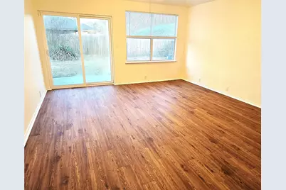 1802 Berkeley Drive, Glenn Heights, TX 75154 - Photo 6