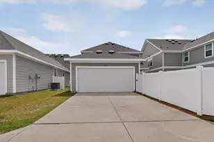 6009 Driscoll Ln, Providence Village, TX 76227 - Photo 34