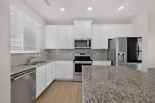 6009 Driscoll Ln, Providence Village, TX 76227 - Photo 8
