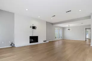 54 Legend Rd, Benbrook, TX 76132 - Photo 6