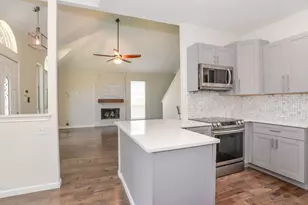 923 Kathryn Dr, Lewisville, TX 75067 - Photo 10
