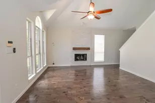 923 Kathryn Dr, Lewisville, TX 75067 - Photo 4