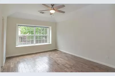 923 Kathryn Drive, Lewisville, TX 75067 - Photo 14