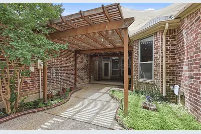 600 Hickory Court, Hurst, TX 76054 - Photo 32