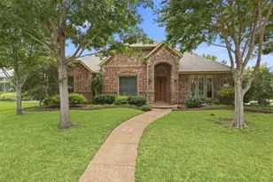 600 Hickory Ct, Hurst, TX 76054 - Photo 1