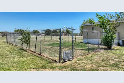 18531 Doubletree Drive, Justin, TX 76247 - Photo 26