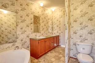 18531 Doubletree Dr, Justin, TX 76247 - Photo 14