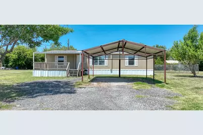 18531 Doubletree Drive, Justin, TX 76247 - Photo 2
