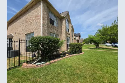2720 Springhill Drive, Grapevine, TX 76051 - Photo 4