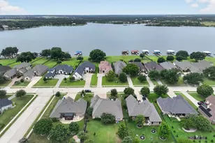 3545 Abes Landing Dr, Granbury, TX 76049 - Photo 10