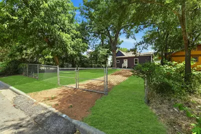 705 E Austin Street, Paris, TX 75460 - Photo 30