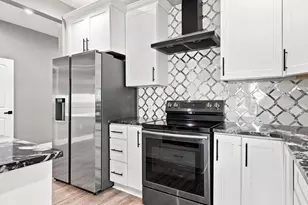 705 E Austin St, Paris, TX 75460 - Photo 16