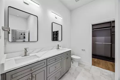 2010 Commerce Street #B204, Dallas, TX 75201 - Photo 4