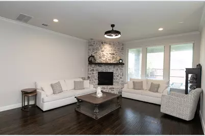 4637 Seabiscuit Street, Carrollton, TX 75010 - Photo 8