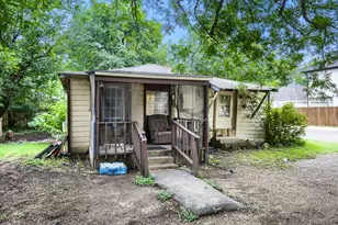 1012 E Jefferson St, Waxahachie, TX 75165 - Photo 4