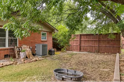 1202 NW 4th Avenue, Mineral Wells, TX 76067 - Photo 32
