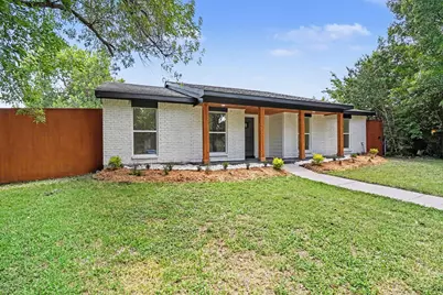 2117 Montana Trail, Grand Prairie, TX 75052 - Photo 2