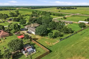 522 Preston Dr, Pottsboro, TX 75076 - Photo 6