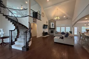 9840 El Colina Dr, Fort Worth, TX 76179 - Photo 2