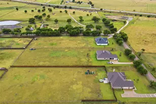 265 County Rd 1105, Rio Vista, TX 76093 - Photo 36