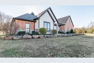 101 Lakeview Trail, Mabank, TX 75147 - Photo 2