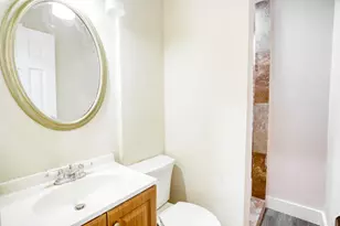 2511 W Lovers Ln, Dallas, TX 75235 - Photo 18