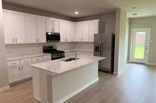 986 Olive Dr, Lavon, TX 75166 - Photo 4