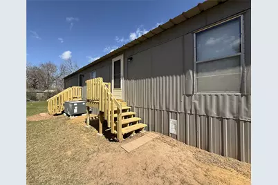 1025 E Owing Street, Denison, TX 75021 - Photo 1