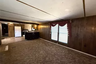 1025 E Owing St, Denison, TX 75021 - Photo 2