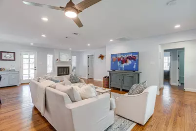 10023 Shadyview Drive, Dallas, TX 75238 - Photo 8