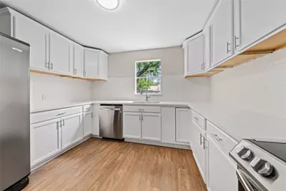 117 N Oak Street, Lacy Lakeview, TX 76705 - Photo 8