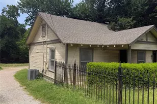 1007 W Clarendon Dr, Dallas, TX 75208 - Photo 2